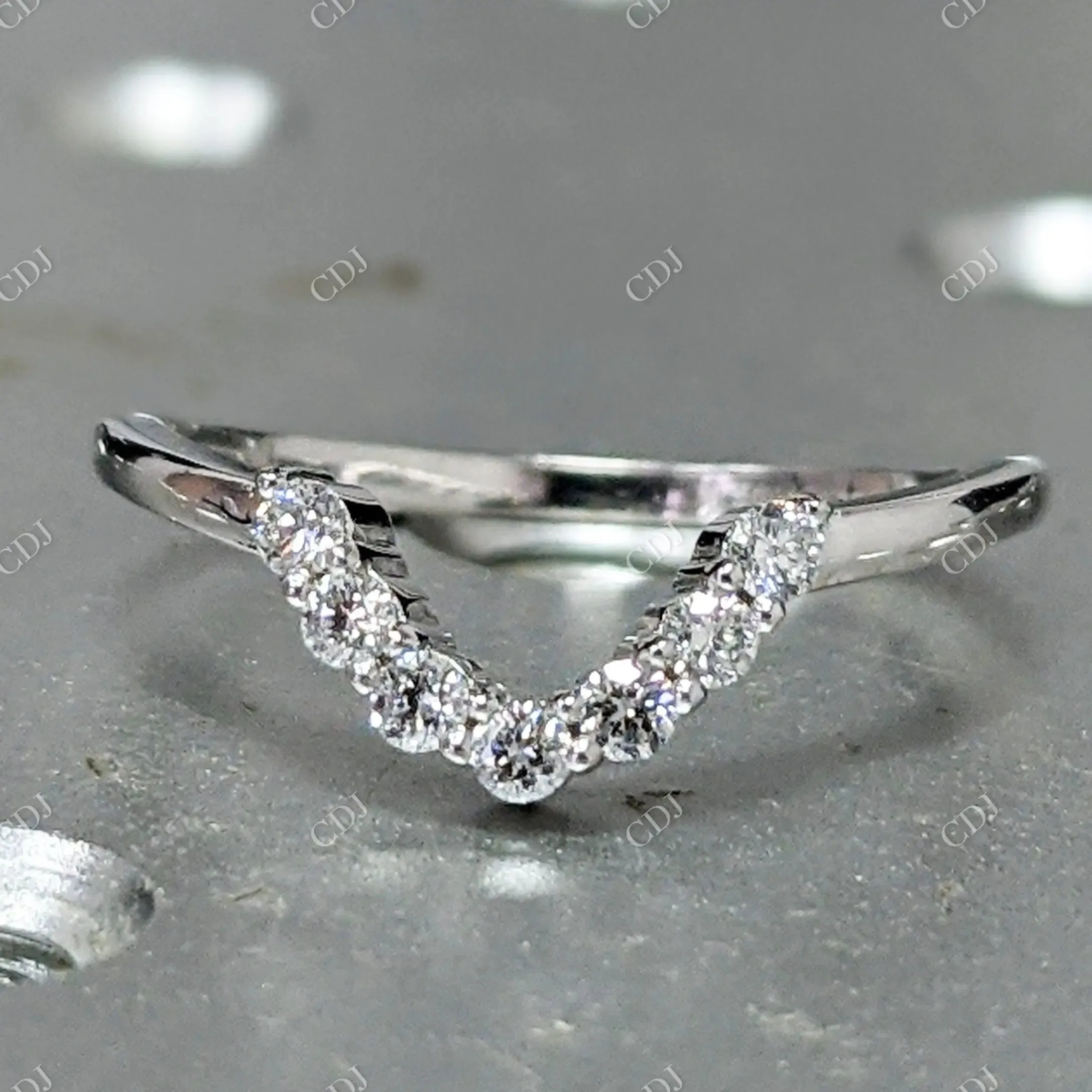 0.18CTW Round Lab Grown Diamond Curved Wedding Band