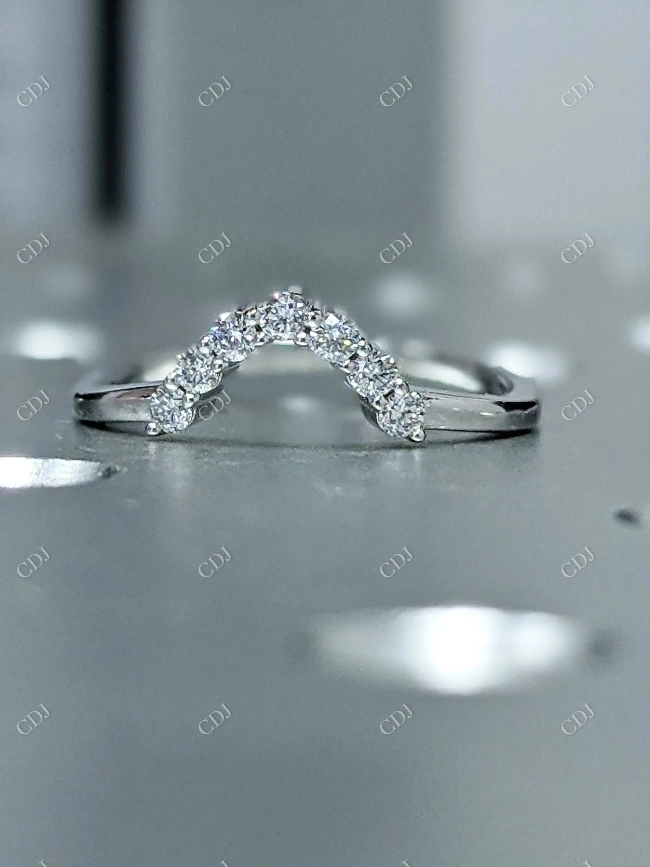 0.18CTW Round Lab Grown Diamond Curved Wedding Band