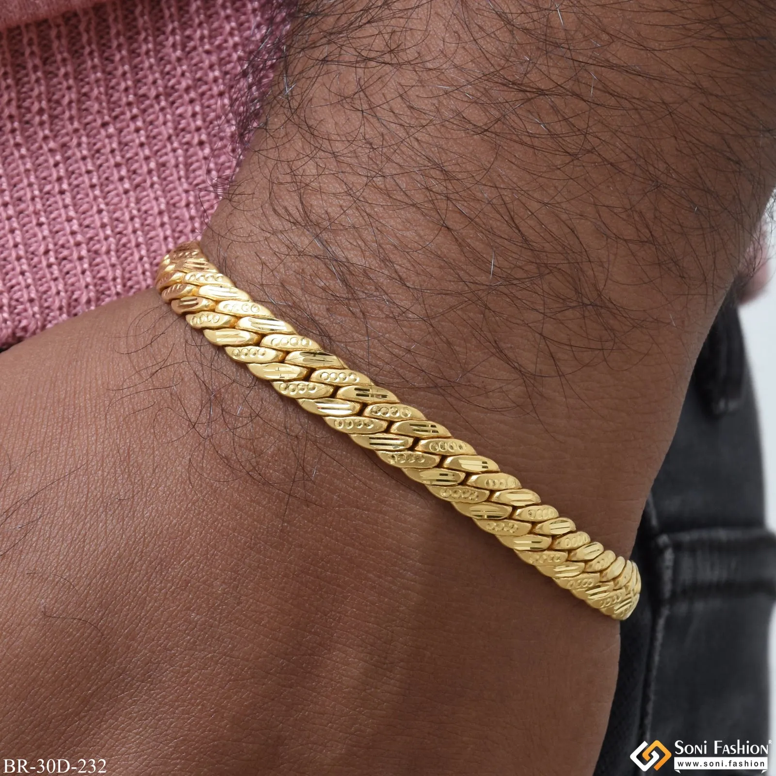 1 Gram Gold Plated Link Awesome Design Bracelet for Men - Style D232