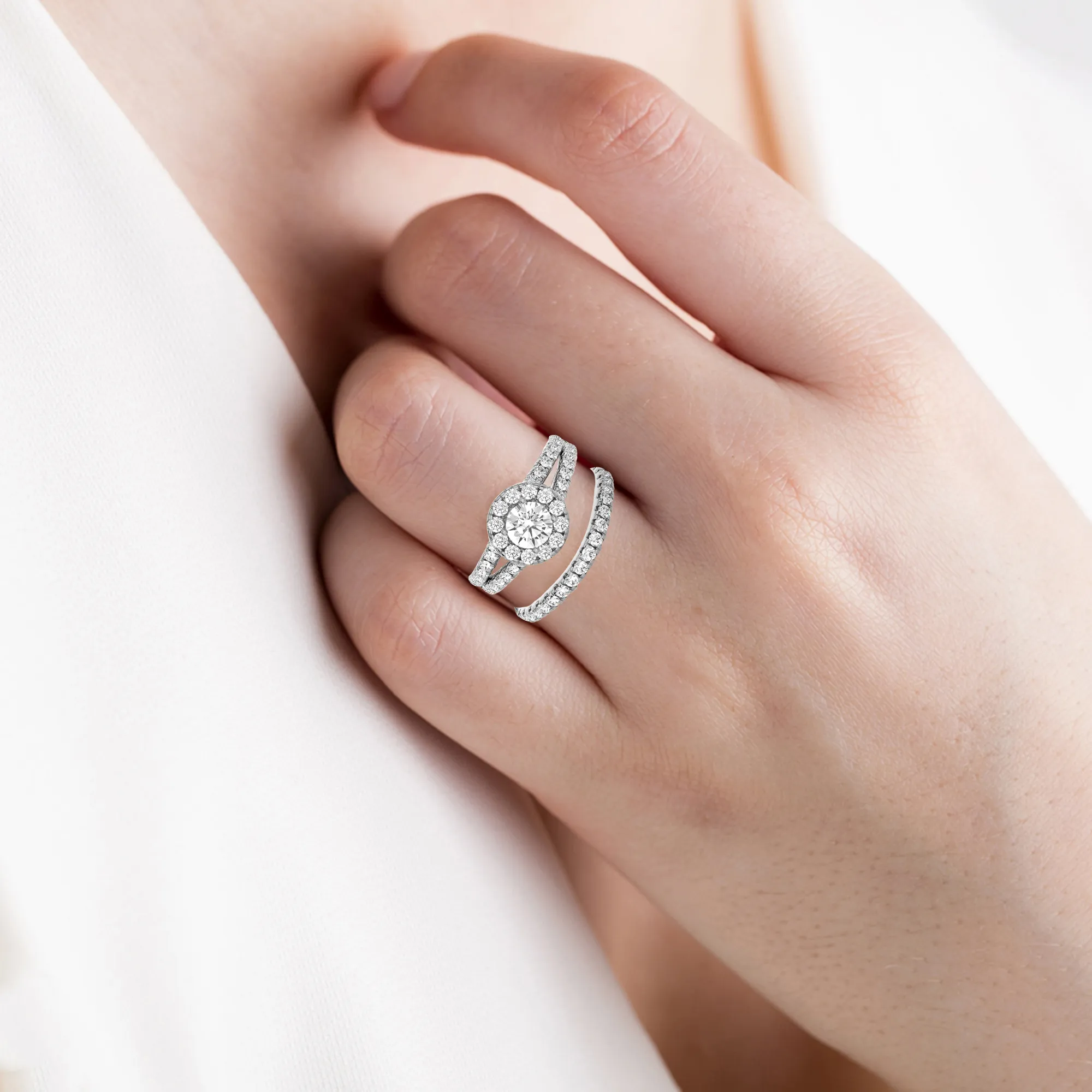 2 ctw Round Lab Grown Diamond Halo Bridal Set Ring