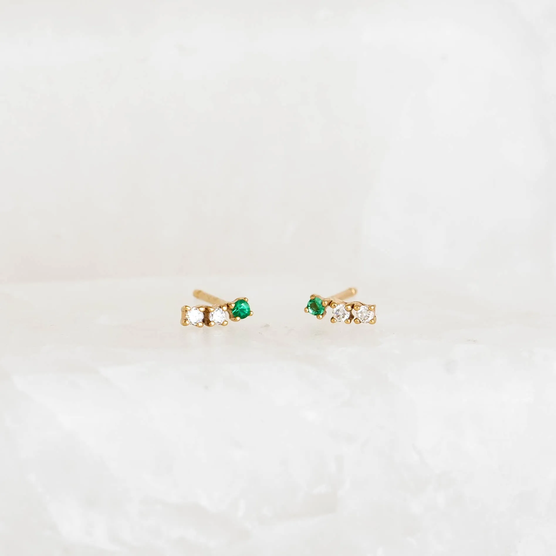 Emerald Bar Stud Earrings 14k Gold - Nerea