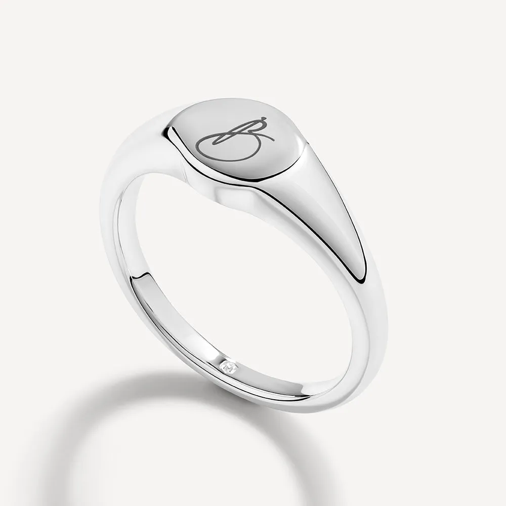 Engravable Circle Signet Pinky Ring in Silver