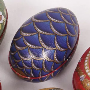 Fabergé Tin Egg Regal VI