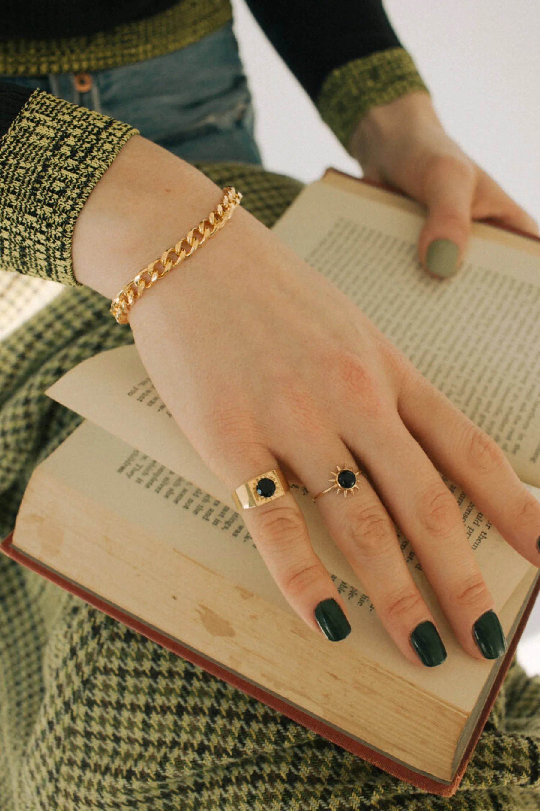 Gold Townes Signet Ring