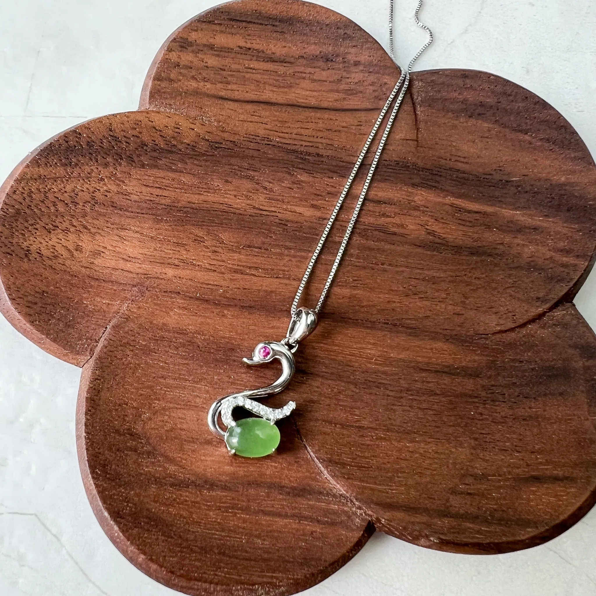 Green Nephrite Jade Swan Sterling Silver Necklace, HST-0722-1668705081