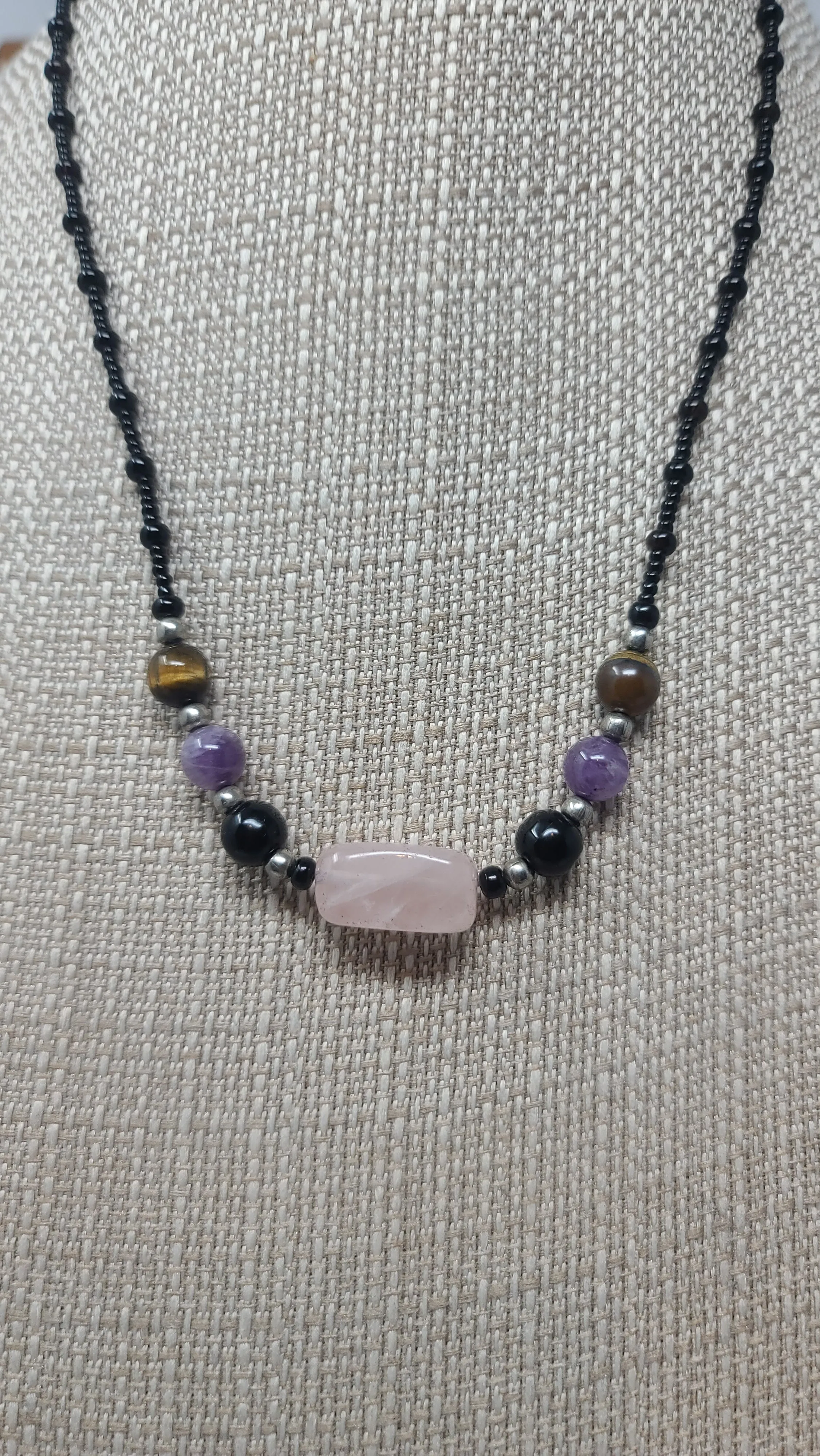 GUATEMALAN JADE BEADED NECKLACE W/ PINK & BLACK JADE