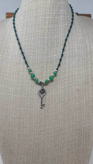 GUATEMALAN JADE NECKLACE DARK & LIGHT GREEN