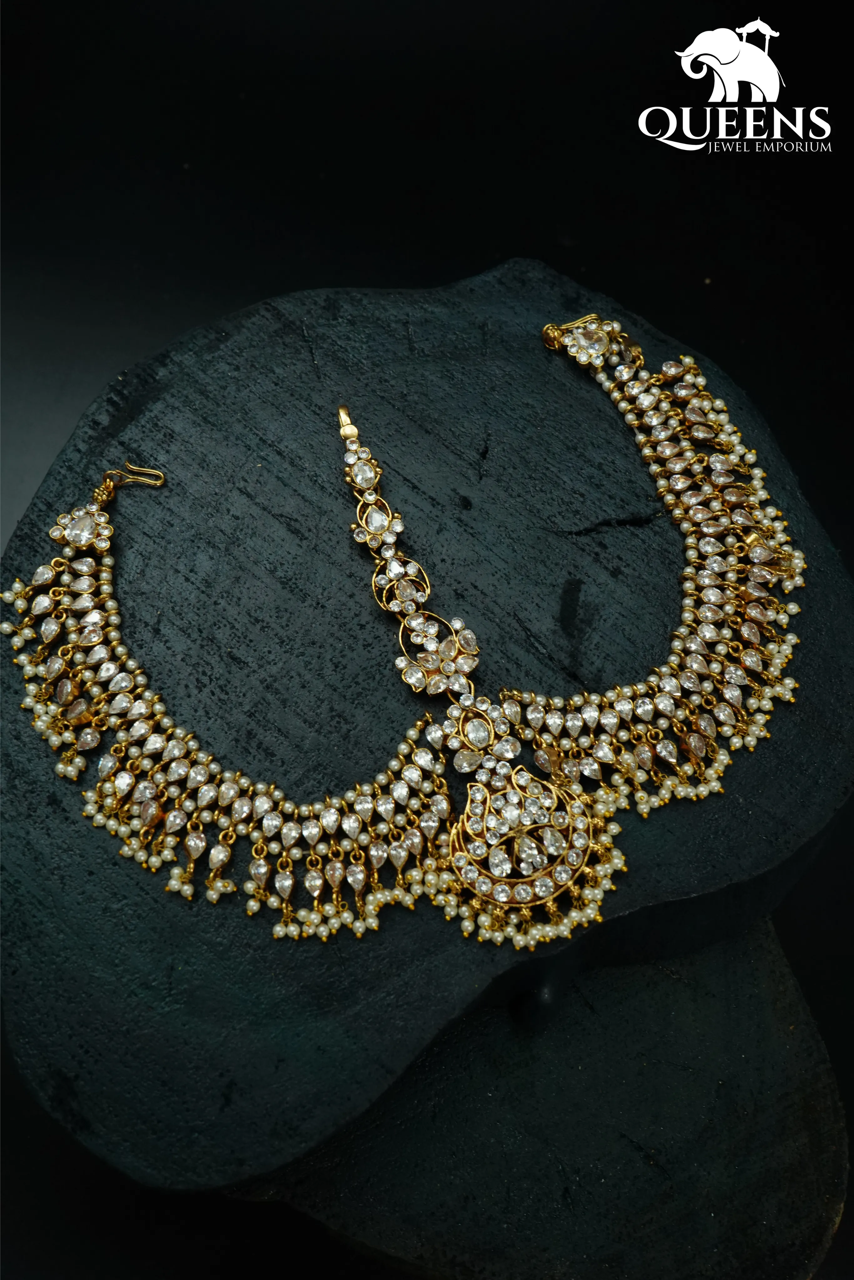 HEERA MUHURTHAM LOOK