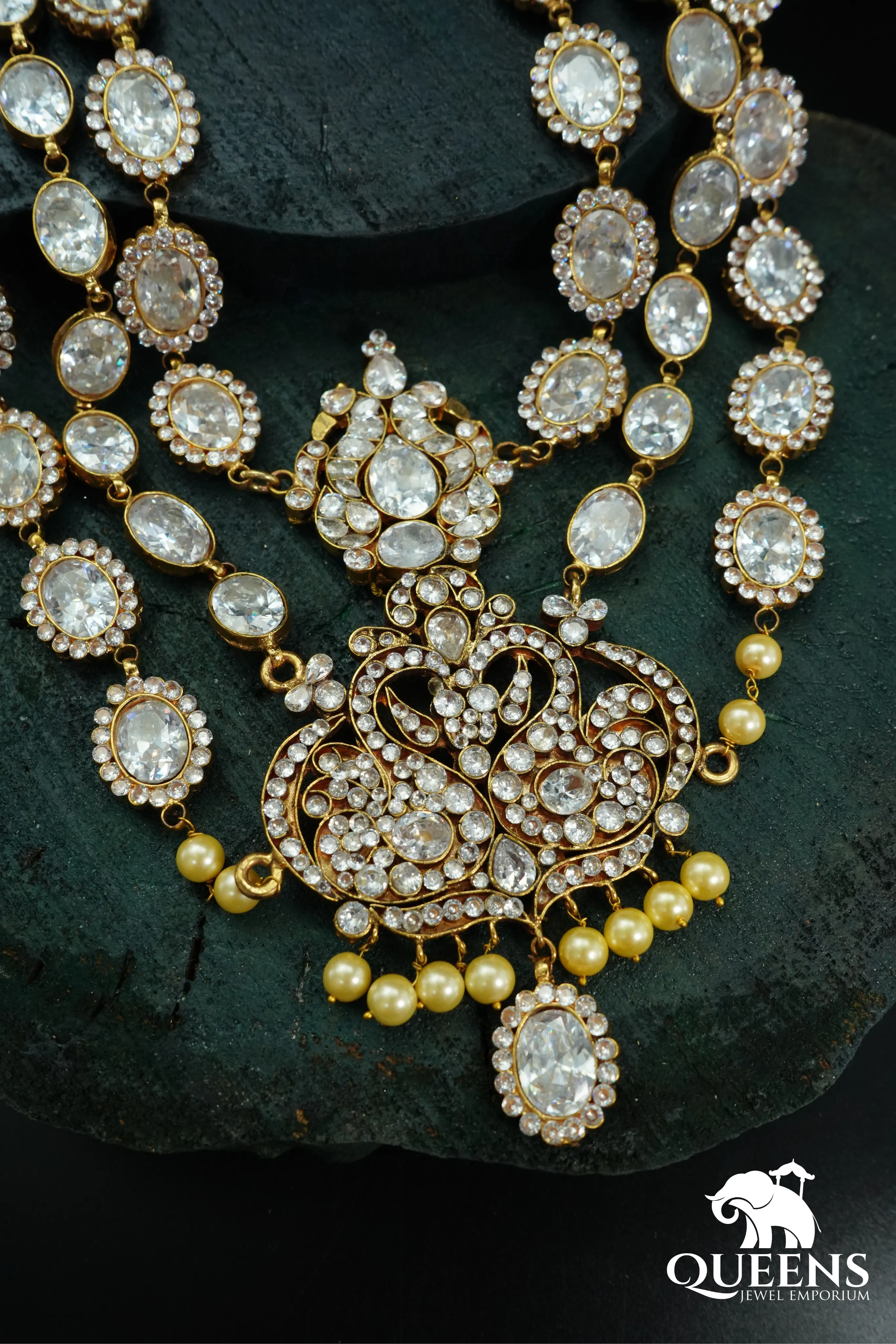 HEERA MUHURTHAM LOOK