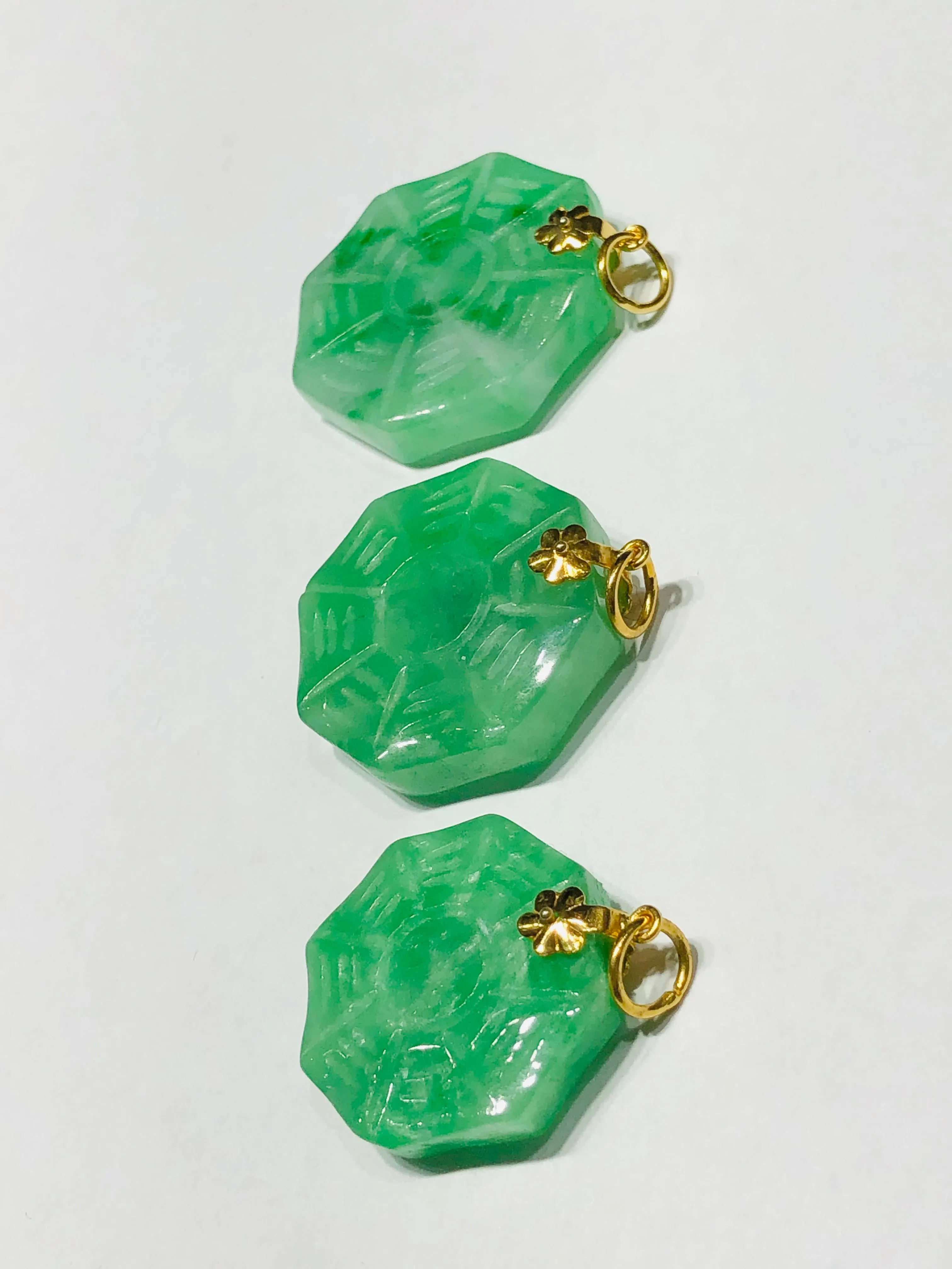 Jade Eight Trigrams Pendant (14K bail)