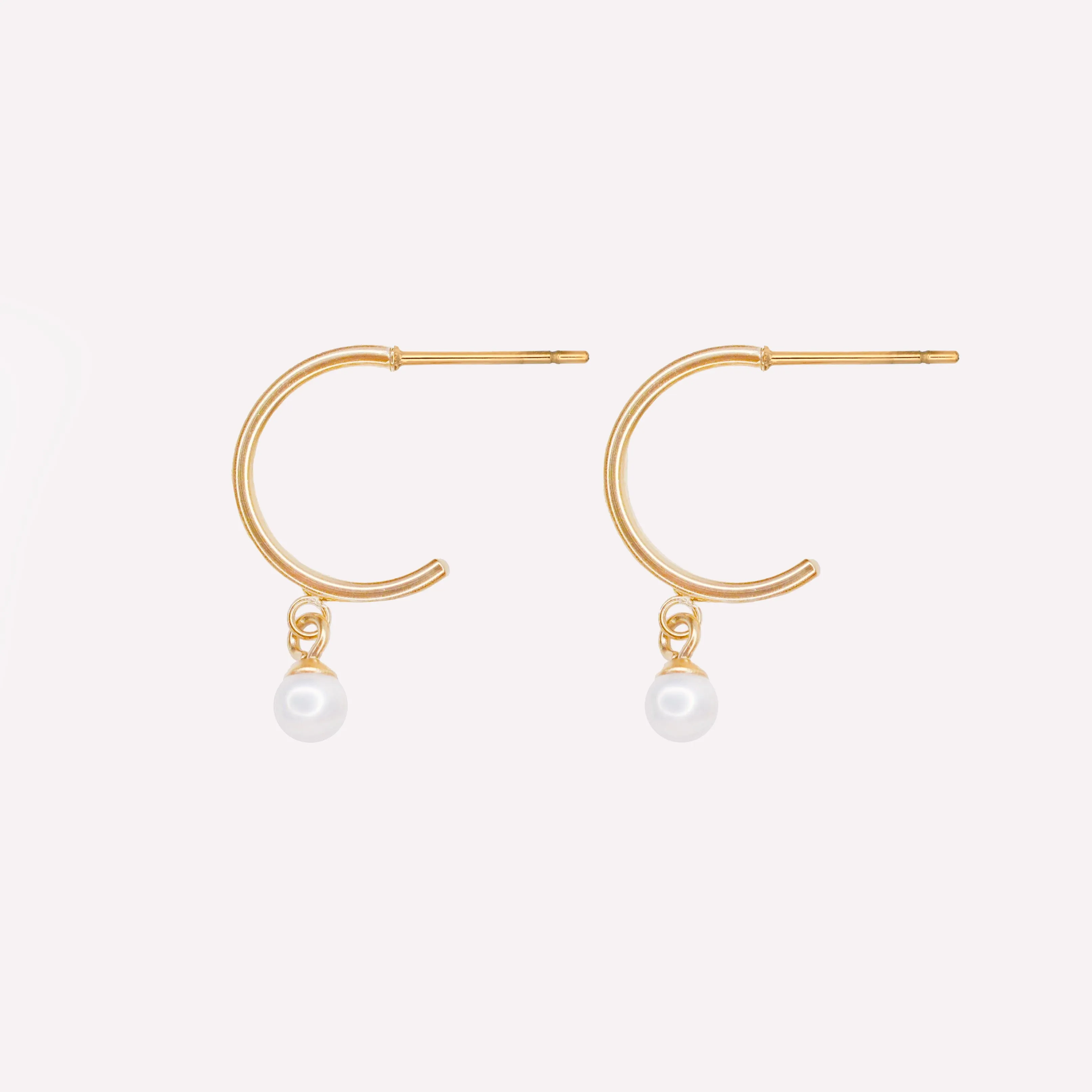 PEARL DANGLE HUGGIE HOOP EARRINGS IN GOLD
