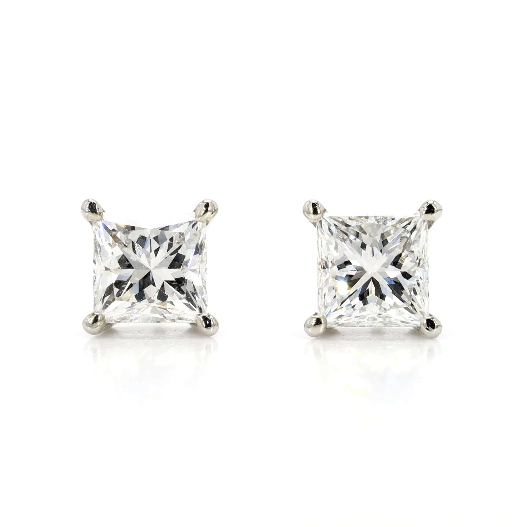 Princess cut Diamond Studs