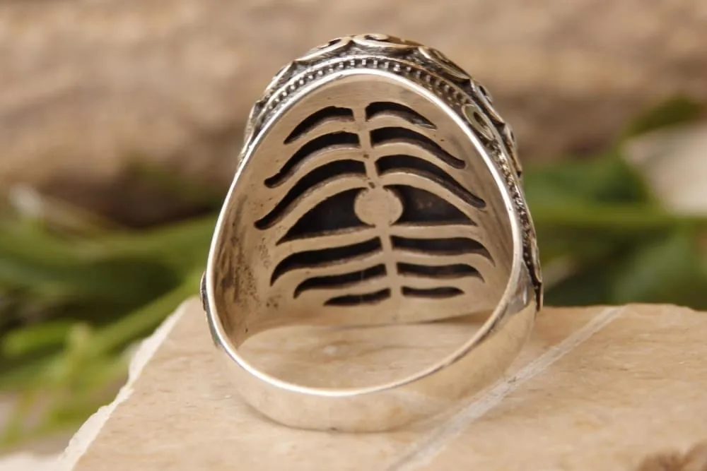 Silver hand ring