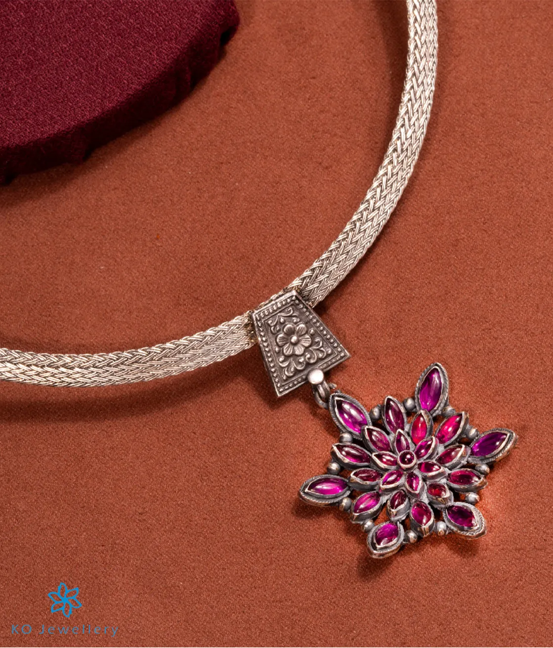 The Aashika Silver Necklace