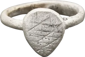 VIKING HEART RING, 9TH-11TH CENTURY AD